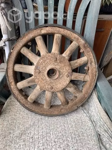 Rueda Antigua de madera