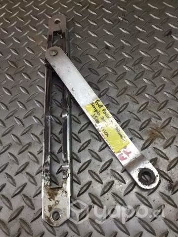 Tensor portalon Mahindra Scorpio 2012