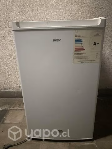 Frigobar NEX 122 litros