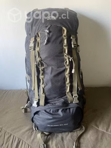 Mochila expandible atacama black 60-100 litros