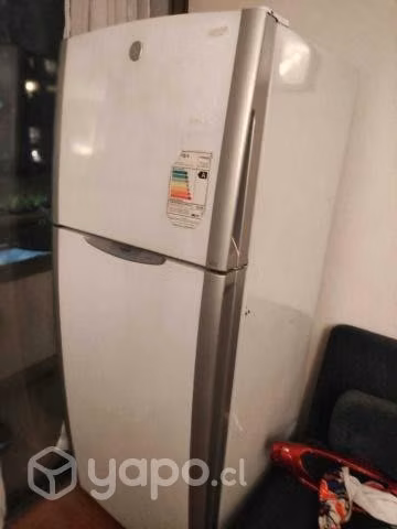 Refrigerador General Electric 320 lts REGE90NM14B