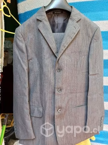 Terno marca pietrovanni nuevo de 2 piezas.talla 44