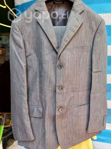 Terno marca pietrovanni nuevo de 2 piezas.talla 44