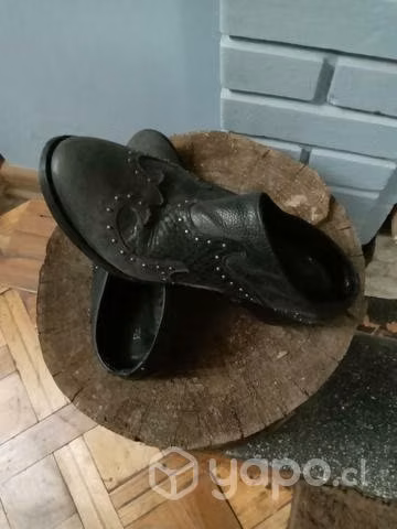 Calzado puntillas baqueras