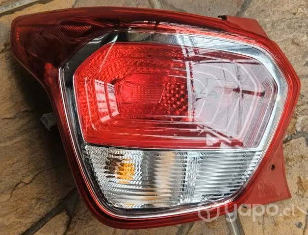 Foco izquierdo I10 sedan 2014 2016 detalle leve