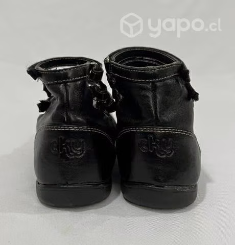 Zapato Escolar de Cuero Marca Colloky N*33 Negro