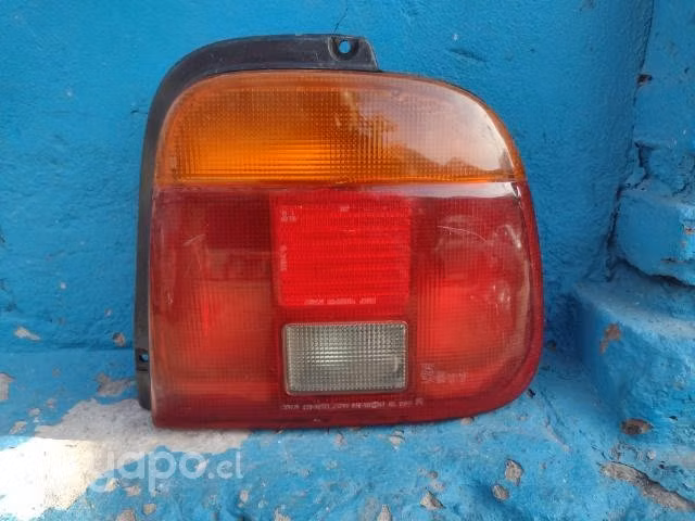 Foco trasero der Suzuki Baleno 1997-2002