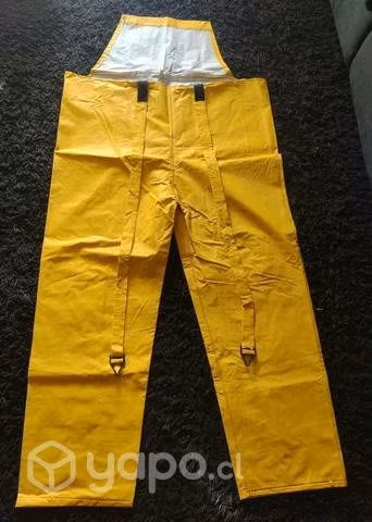 Traje de agua nuevo talla XXL