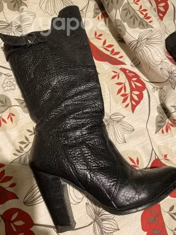 Botas