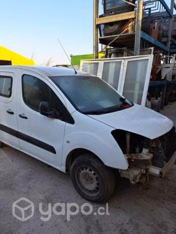 Pistones peugeot partner 2012-2018 usado