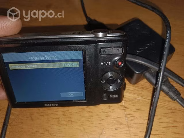 Cámara sony compacta W800 con zoom óptico de 5x