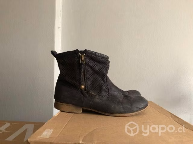 Botines negros