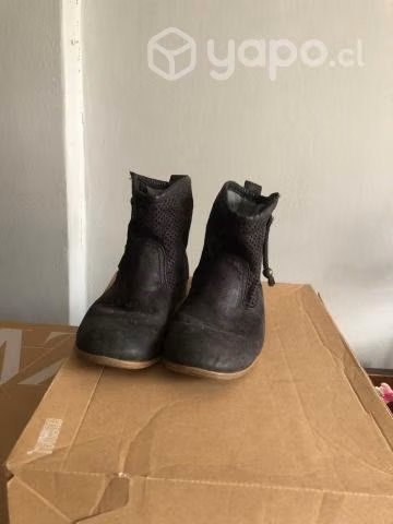 Botines negros - Imagen 3