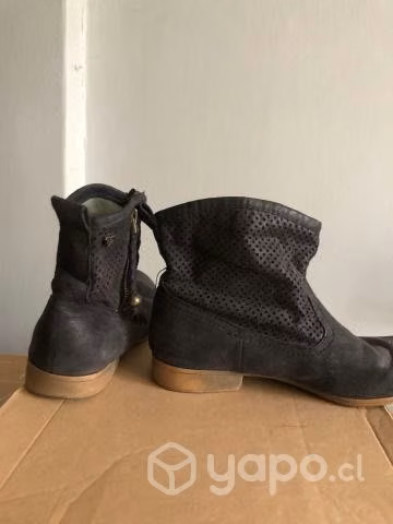 Botines negros - Imagen 2