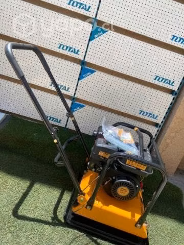 Compactadora ingco motor 6.5hp a gasolina 90kgs - Imagen 2