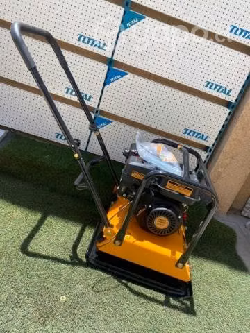 Compactadora ingco motor 6.5hp a gasolina 90kgs - Imagen 4