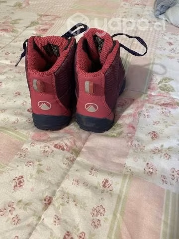 Zapatillas outdoor niña Lippi talla 29