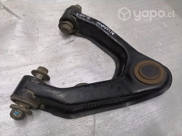Bandeja delantera superior Nissan terrano LH