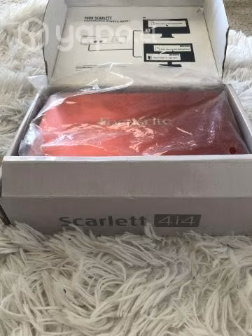 Interfaz Scarlett focusrite 4i4