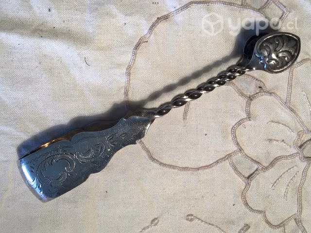Pinza plateada y labrada inglesa
