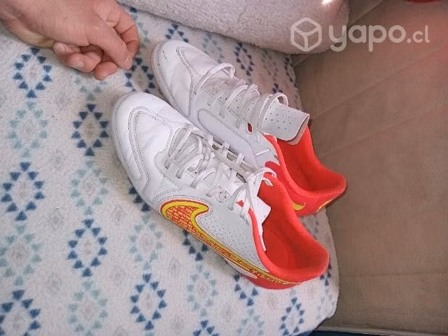 Nike tiempo