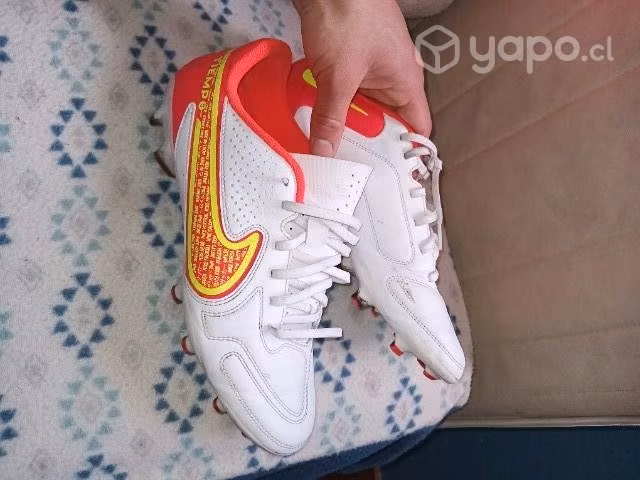 Nike tiempo