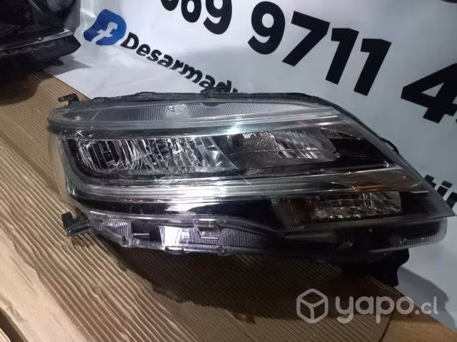 Óptico derecho Toyota Rush 2021 2023 ORIGINAL