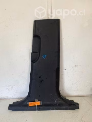 Tapiz cubre pilar centr inf der (MT170) Maxus T60