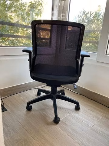 Silla escritorio one sit brazos regulables