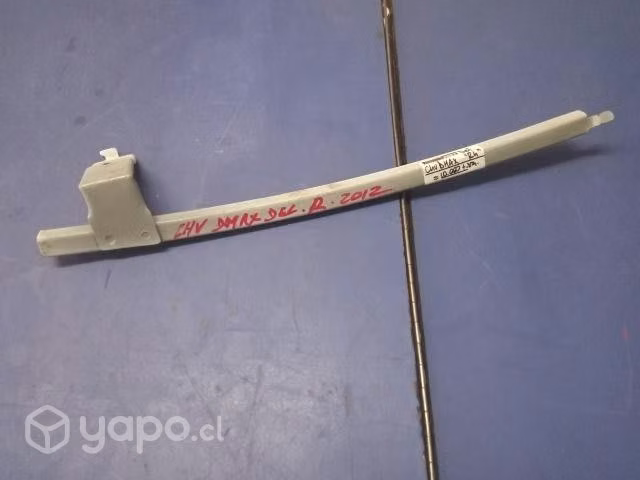 Riel vidrio puerta del der chv Dmax 2012