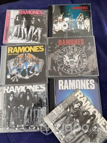 Pack de discos de The Ramones