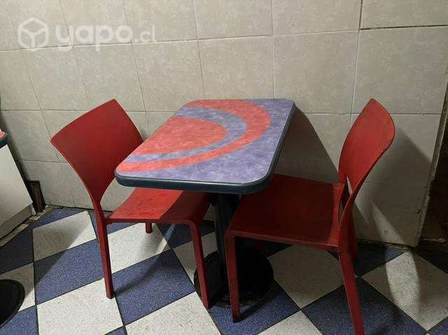 Mesa más dls sillas - Imagen 3