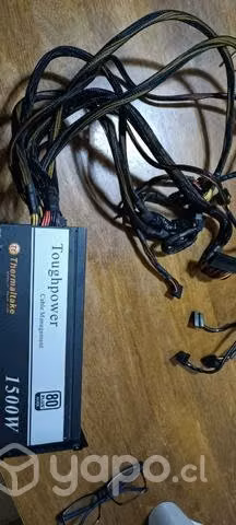 Fuente Thermaltake 1500W