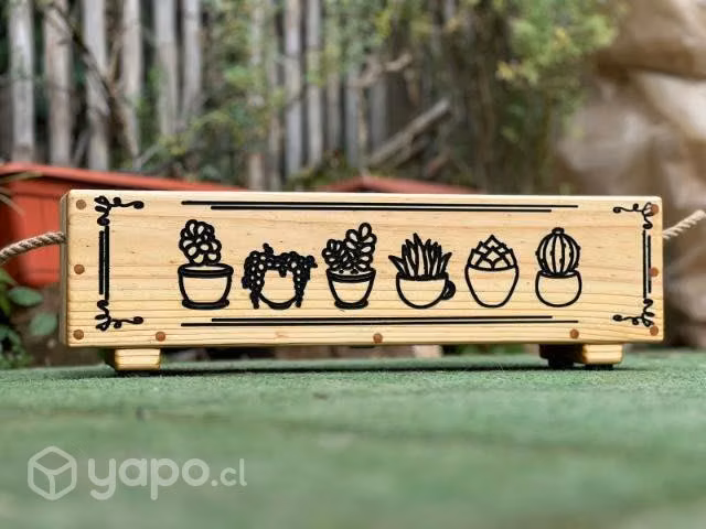 Jardinera de madera para suculentas