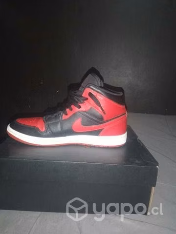 Jordan retro 1 red and black - Imagen 3