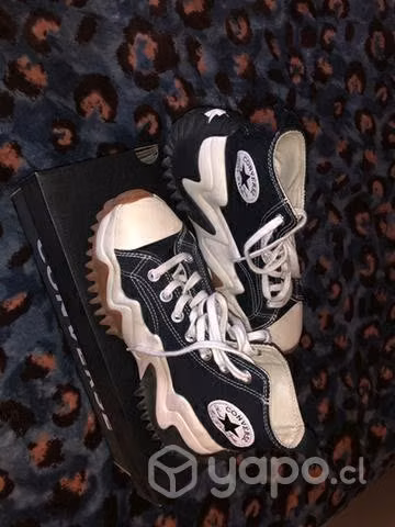 Converse run star Motion