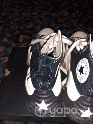 Converse run star Motion