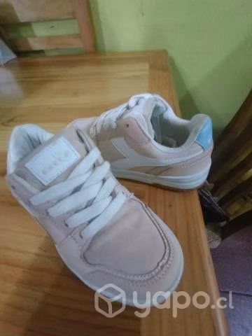 Zapatillas 30 poco uso niña