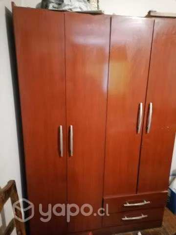 Muebles antiguos y enseres de hogar