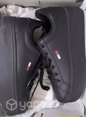 Zapatillas negras Tommy Hilfiger