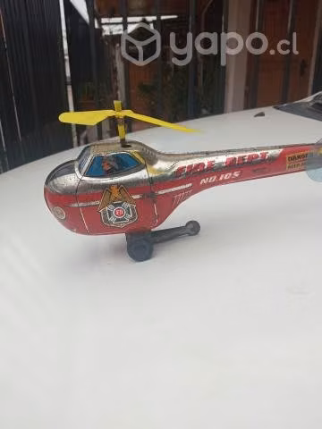 Helicóptero de lata