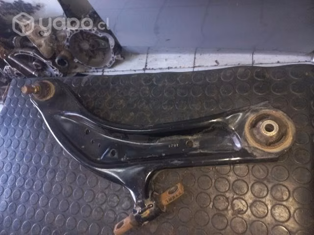 Bandeja delantera derecha Nissan xtrail 2019. 2.5