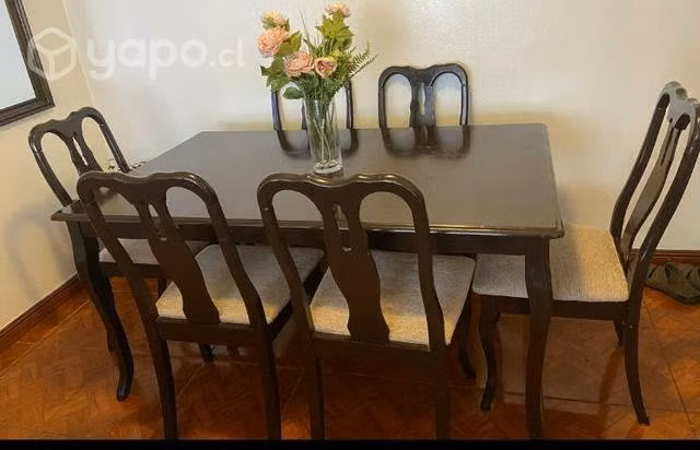 Comedor con 6 sillas