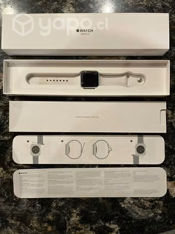 Apple watch series 3 , 38mm