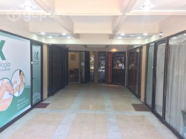 Local comercial u oficina frente Sanatorio Alemán