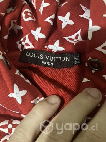 Poleron Louis Vuitton x supreme