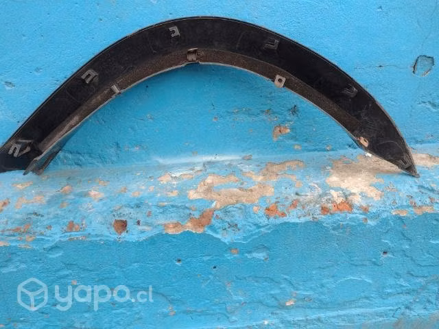 Moldura del izq Mitsubishi Montero Sport 1998-2008 - Imagen 6