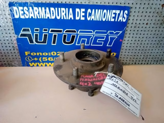 Masa delantera Mahindra