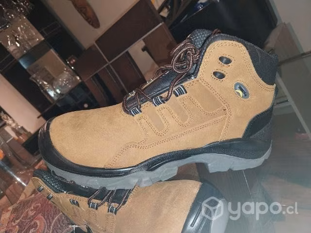 Zapatos de seguridad nuevos - Imagen 3