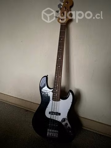 Bajo de 4 cuerdas Freeman